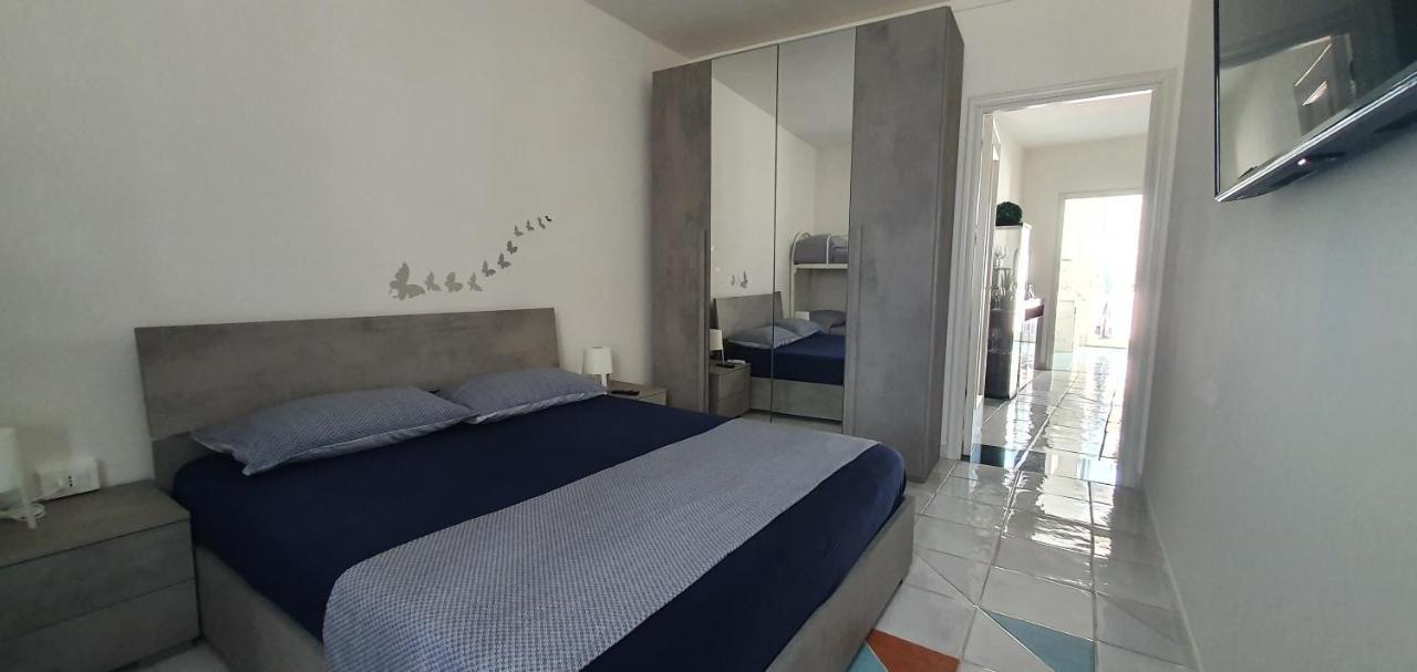Appartamento In Piazza Italia SantʼAntìoco Exterior foto