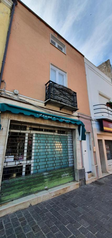Appartamento In Piazza Italia SantʼAntìoco Exterior foto